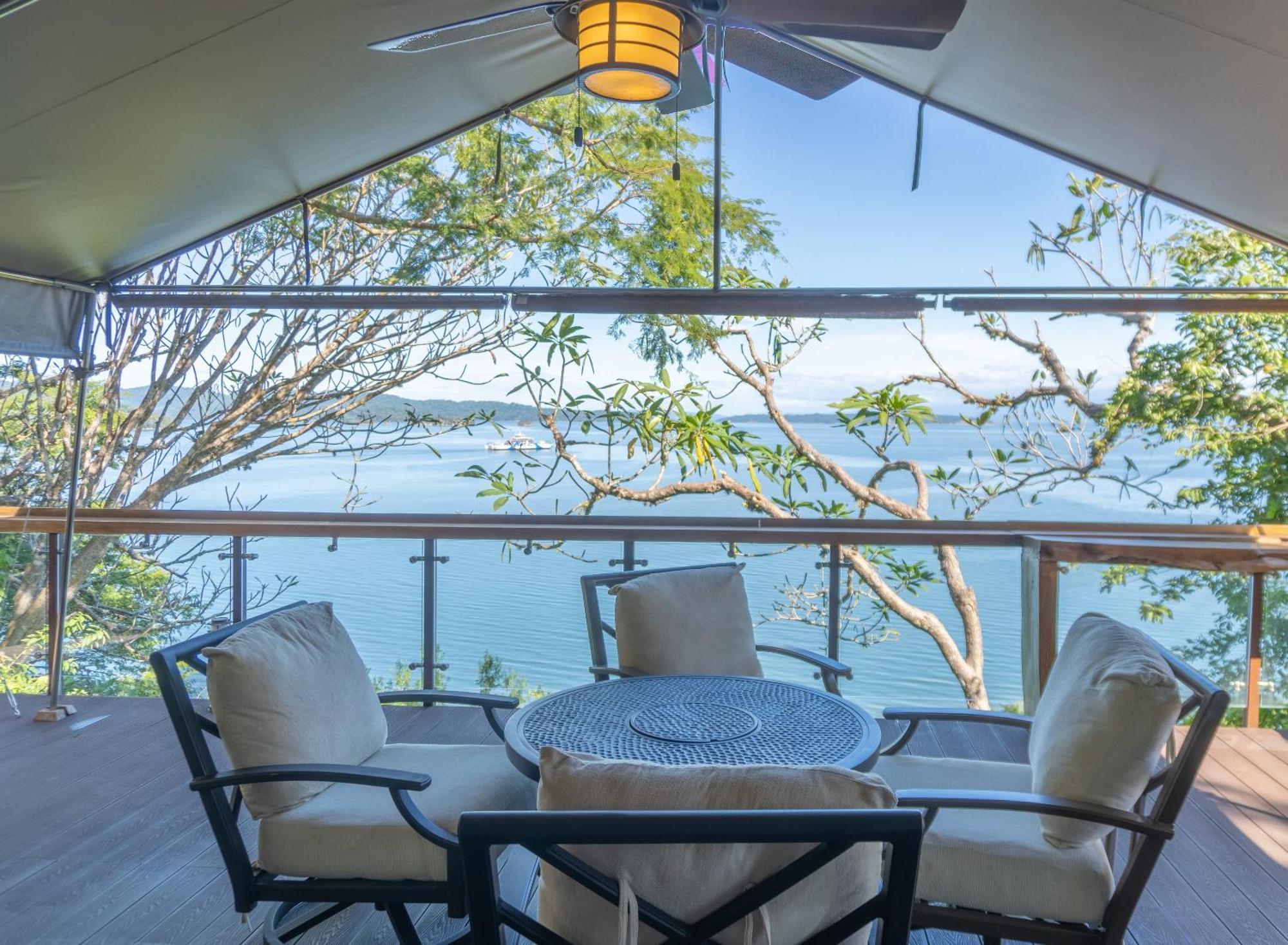 Isla Chiquita Glamping Hotel 파케라 객실 사진