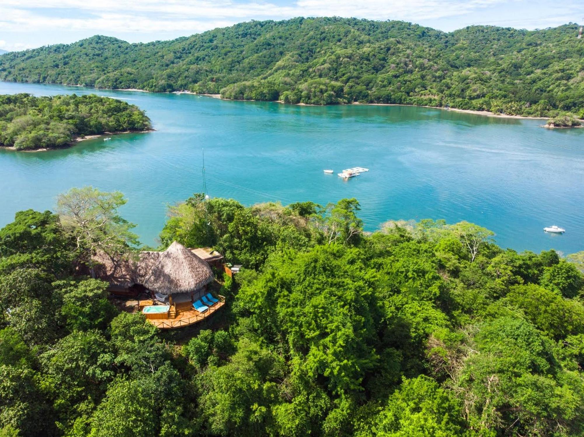 Isla Chiquita Glamping Hotel 파케라 외부 사진